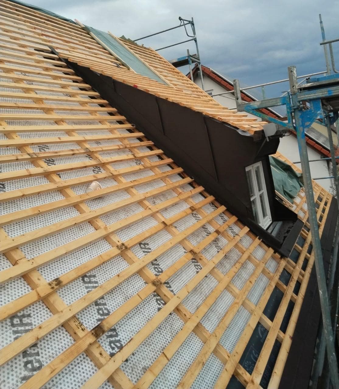 Ihr Dachprojekt verdient erfahrene Fachkräfte